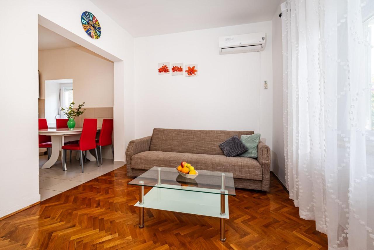 Apartment Eva Maslenica Buitenkant foto